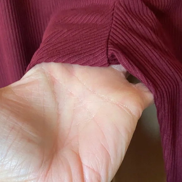 🔥5 for $16🔥No Boundaries Women’s Burgundy Flared Pants/Leggings - Picture 7 of 9